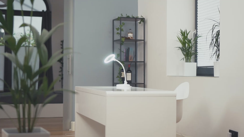 Lumeno 680X LED Clamp Lamp with 30 SMD LEDs, 6 watts and 550 lumens