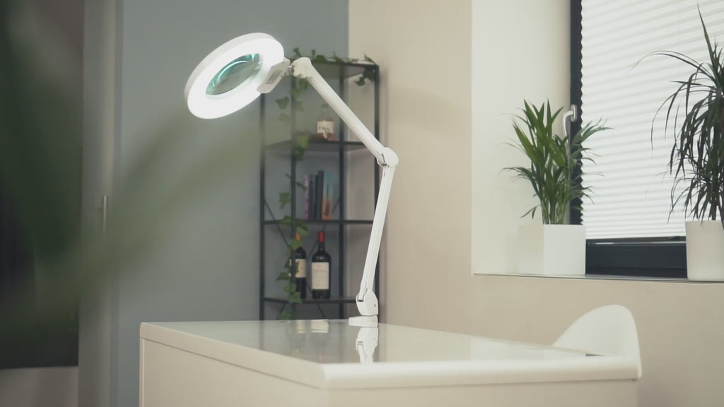 Lumeno 824XPRO LED magnifying lamp dimmable with segment switching and metal housing